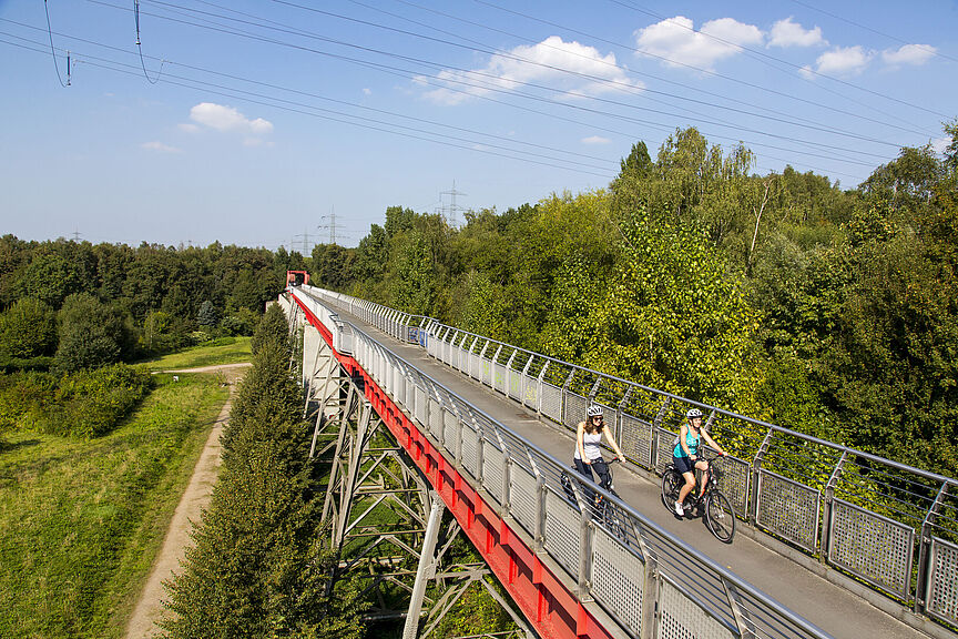 Die Erzbahnbrücke ist eines der Highlights auf der Erzbahntrasse zwischen Bochum, Herne und Gelsenkirchen