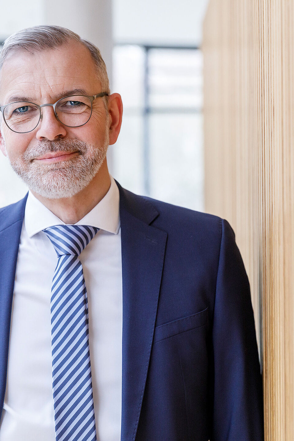 Portrait Prof. Dr. Andreas Wytzisk-Arens, Präsident der Hochschule Bochum.